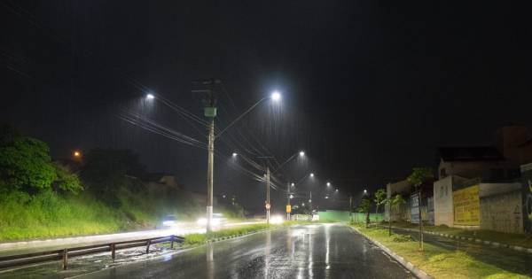 Pindamonhangaba Recebe Novas Lumin Rias De Led