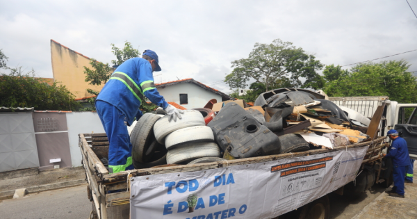 SJC Operação Casa Limpa recolhe 4 toneladas de materiais