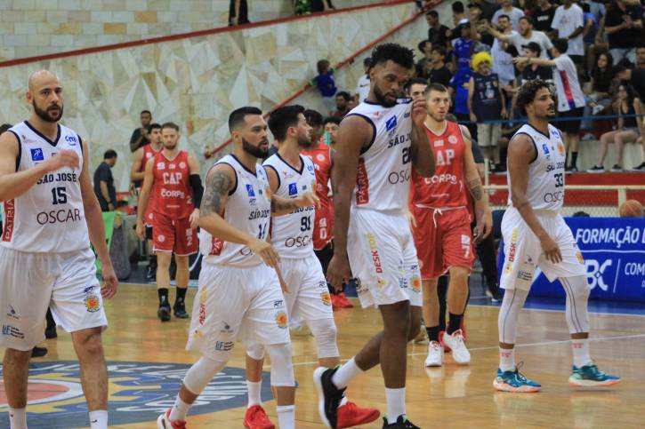 São José Basketball libera ingressos para playoffs do NBB no Teatrão