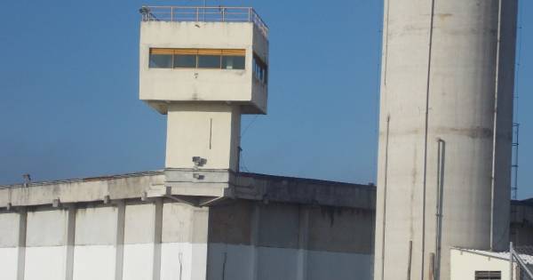 Penitenciária de Potim flagra visitantes com droga