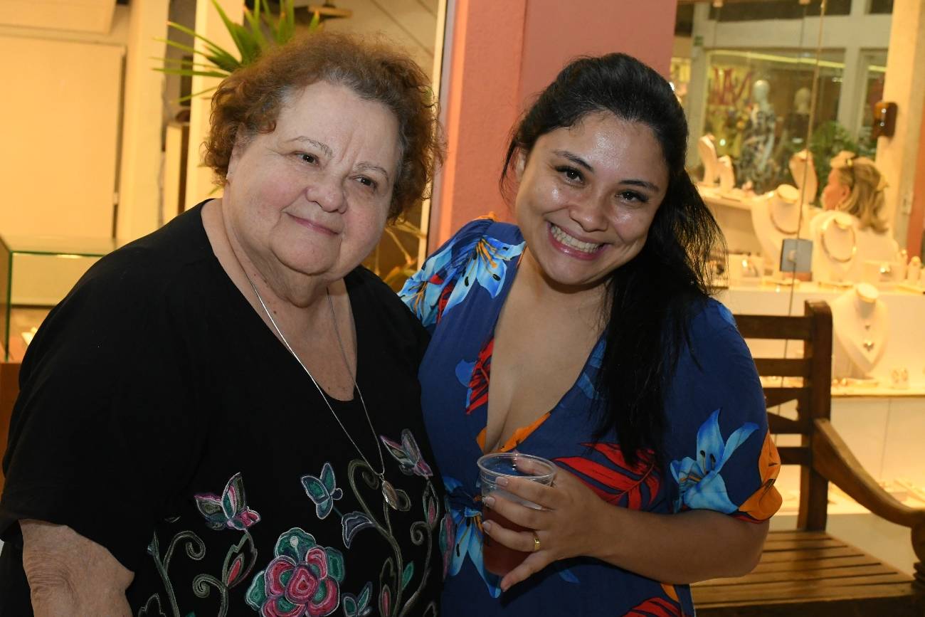 Josy Sasaki e Celina Jordão