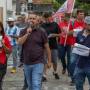 Metalúrgicos da Avibrás fazem passeata pelo centro de Jacareí